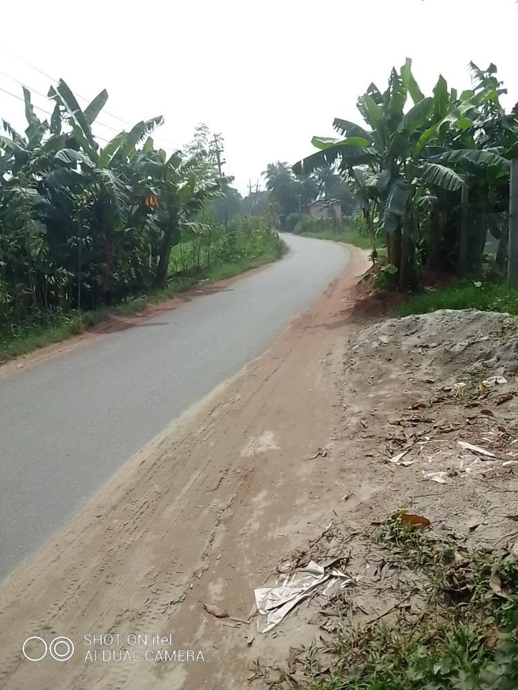 নিস্কন্টক জমিতে দক্ষিনমুখী @ 3.5 কাঠার প্লট