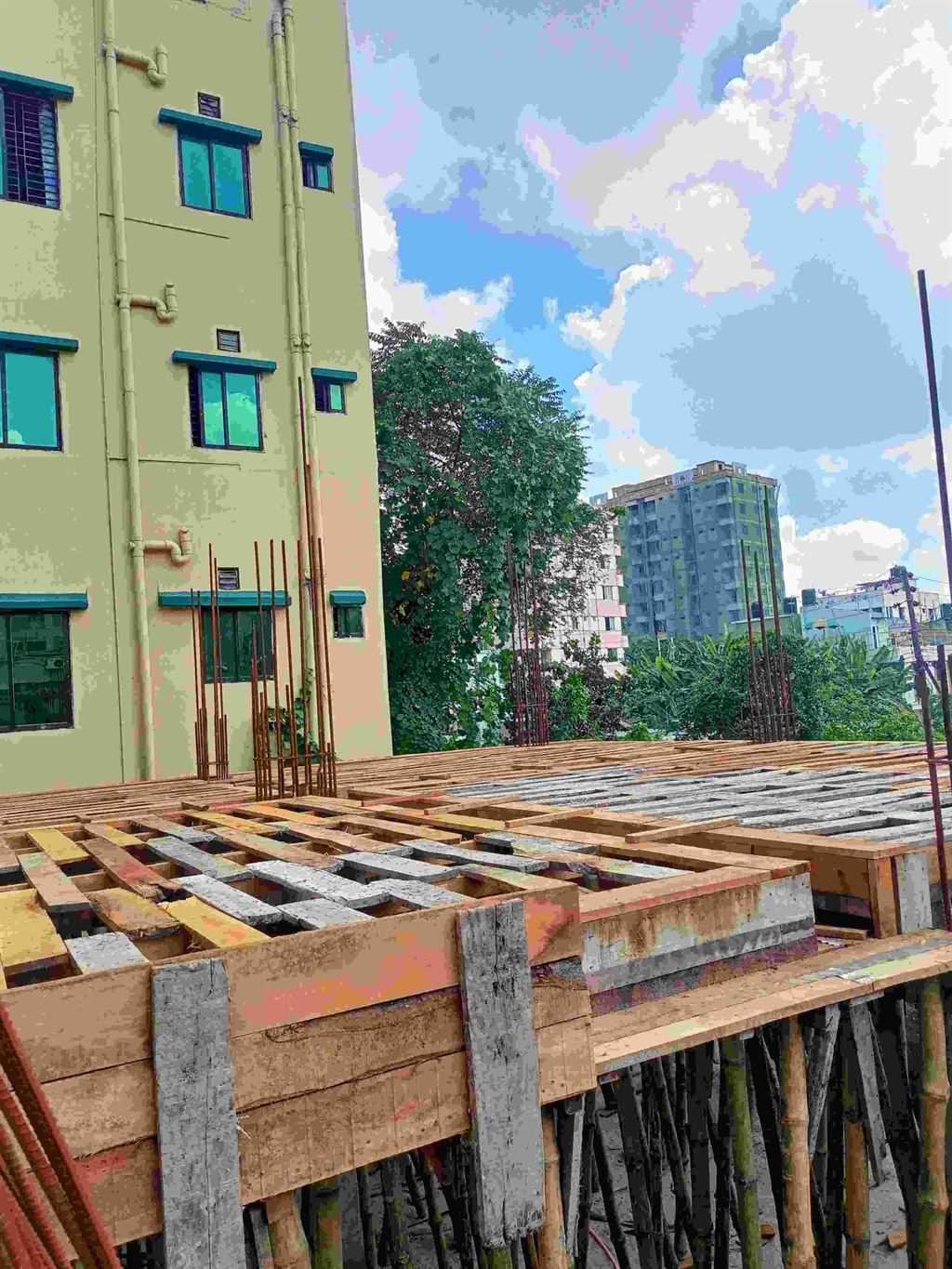 মোহাম্মদ পুর ঢাকা উদ্যান 2060 বর্গফুট ফ্ল্যাট বিক্রয়