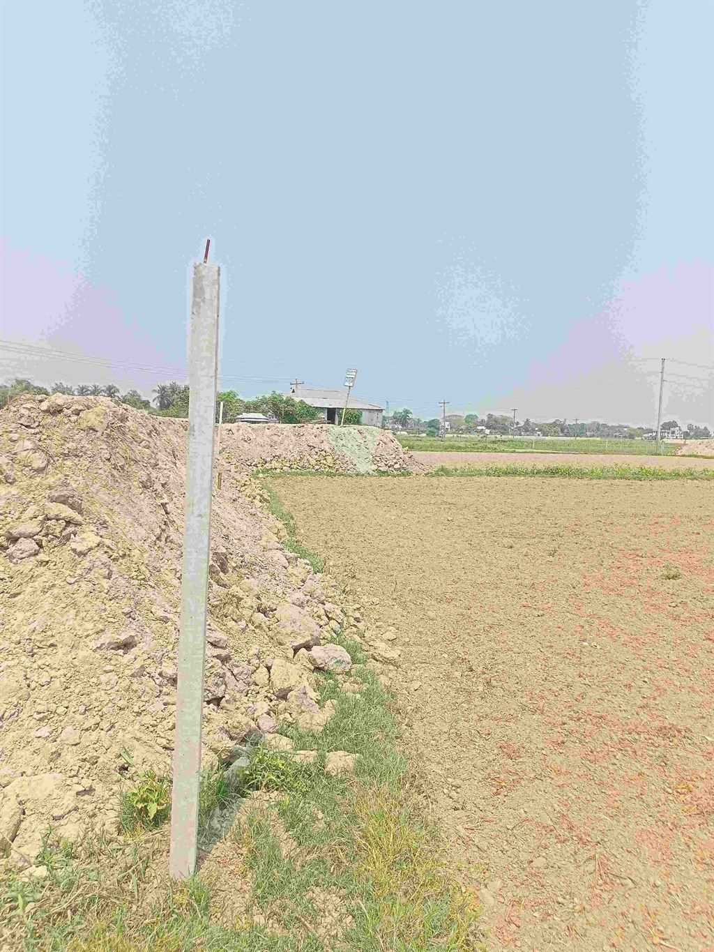 3.5 কাঠা আকর্ষনীয় প্লট বিক্রয় ওগ্রো খোলা