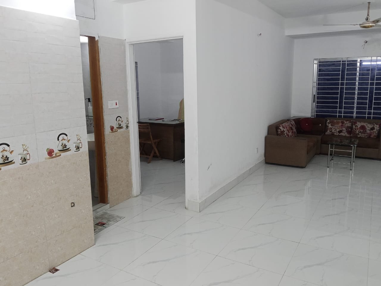 # NEW READY FLAT @ SALE 1350 SFT 2ND,4TH & 5TH FLOOR .