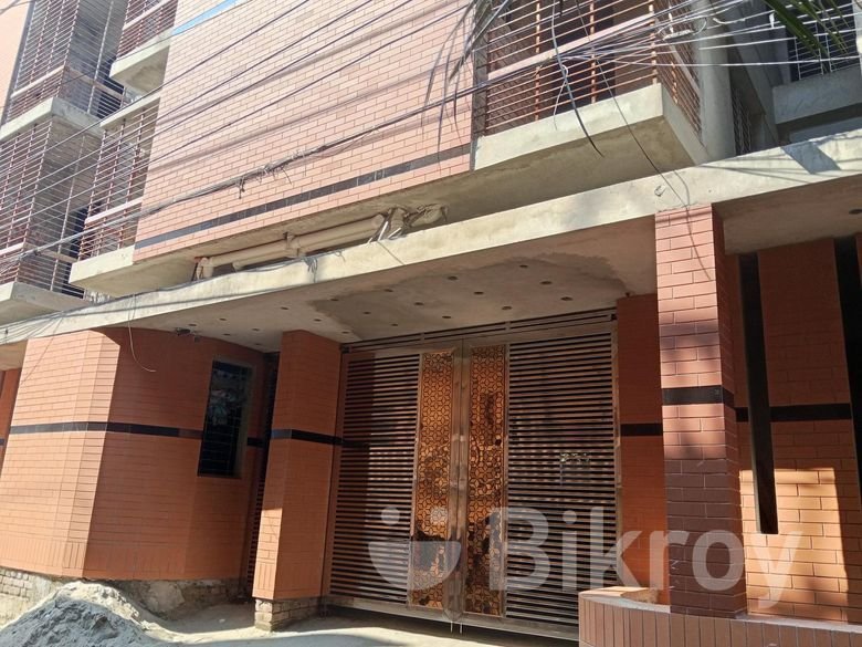 # ১৪১৪ বর্গফুট @ রেডি ফ্লাট বিক্রি দক্ষিণ মুখি মোহাম্মদপুর