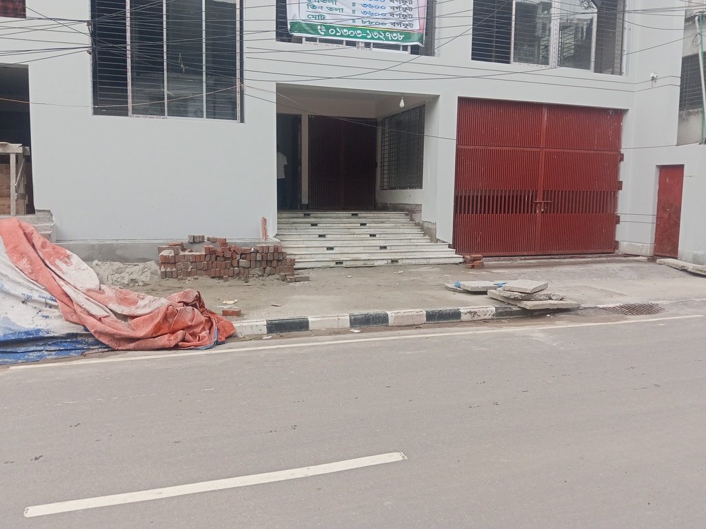 শতভাগ রেডি @ দোকান,অফিস,সুপার শপ বিক্রি দ্বিতীয় তলা 3100 বর্গফুট