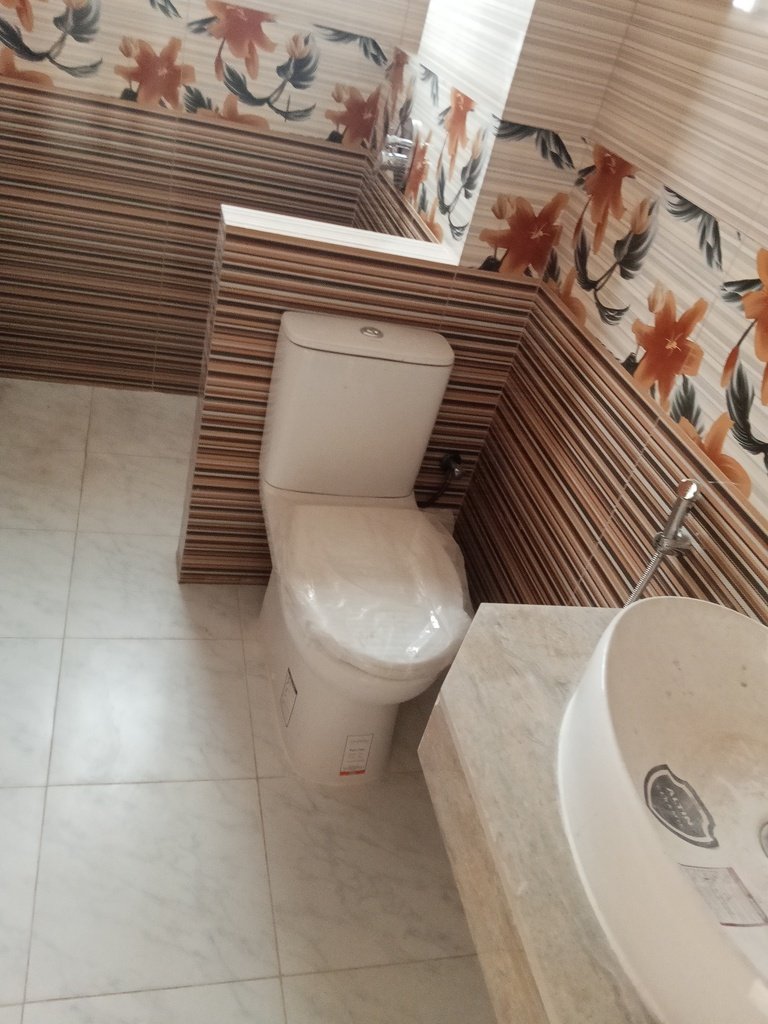 SWAPNO CHURA @ 100% READY FLAT SALE 2100 SFT@